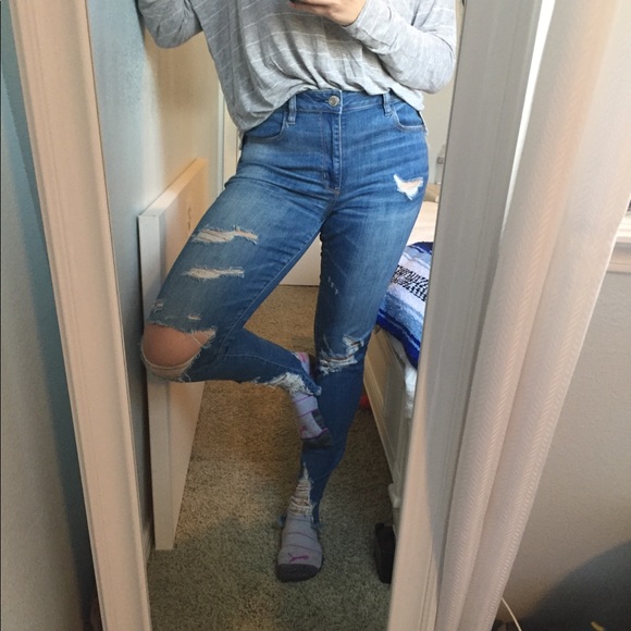 American Eagle Outfitters Denim - American eagle ripped jeans